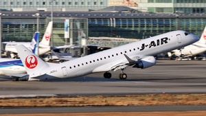Photo of JA251J - Embraer ERJ-190STD operated by J-Air