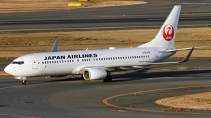 Photo of JA324J - Boeing 737-846 operated by Japan Airlines