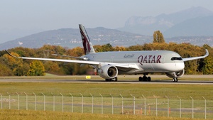 Photo of A7-ALC - Airbus A350-941 operated by Qatar Airways