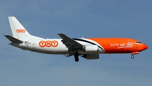 Photo of OO-TNP - Boeing 737-45D(BDSF) operated by TNT Airways
