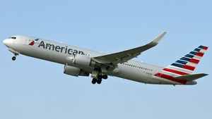 Photo of N398AN - Boeing 767-323(ER) operated by American Airlines
