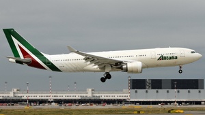 Photo of EI-EJK - Airbus A330-202 operated by Alitalia