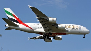 Photo of A6-EDC - Airbus A380-861 operated by Emirates