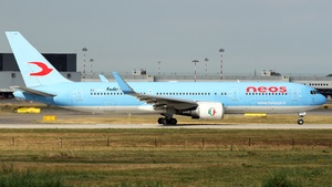 Photo of I-NDOF - Boeing 767-306(ER) operated by Neos
