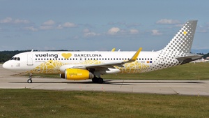 Photo of EC-MNZ - Airbus A320-232 operated by Vueling