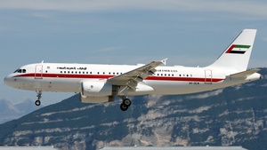 Photo of A6-DLM - Airbus A320-232 operated by United Arab Emirates Presidential Flight