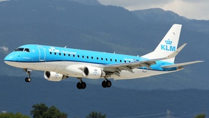 Photo of PH-EXH - Embraer ERJ-175STD operated by KLM Cityhopper