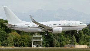 Photo of A6-RJU - Boeing 737-77W(BBJ) operated by Royal Jet