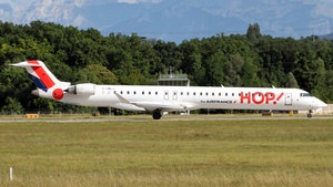Photo of F-HMLJ - Bombardier CRJ-1000EL operated by Air France HOP
