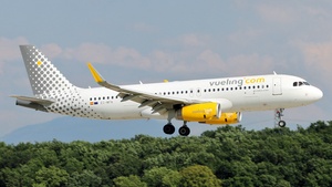 Photo of EC-MFN - Airbus A320-232 operated by Vueling