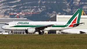 Photo of EI-DTM - Airbus A320-216 operated by Alitalia