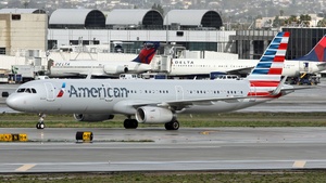 Photo of N986AN - Airbus A321-231 operated by American Airlines