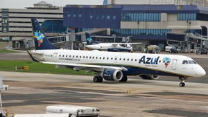 Photo of PR-AXG - Embraer ERJ-195LR operated by Azul