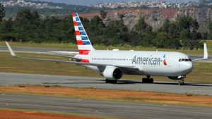Photo of N346AN - Boeing 767-323(ER) operated by American Airlines