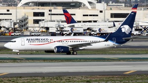 Photo of EI-DRC - Boeing 737-852 operated by Aeroméxico