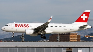 Photo of HB-JLT - Airbus A320-214 operated by Swiss International Air Lines