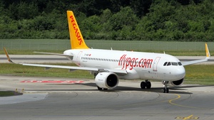 Photo of TC-NBB - Airbus A320-251N operated by Pegasus Airlines
