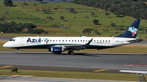 Photo of PR-AYC - Embraer ERJ-195LR operated by Azul