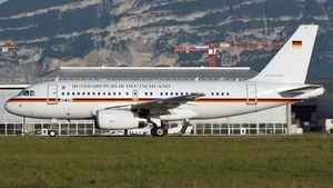 Photo of 15+02 - Airbus A319-133(CJ) operated by German Air Force