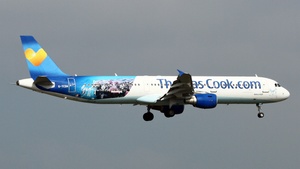 Photo of G-TCDA - Airbus A321-211 operated by Thomas Cook Airlines