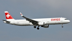 Photo of HB-ION - Airbus A321-212 operated by Swiss International Air Lines