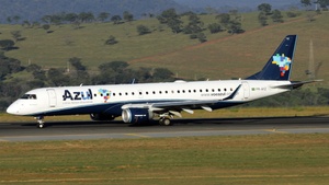 Photo of PR-AYZ - Embraer ERJ-195LR operated by Azul