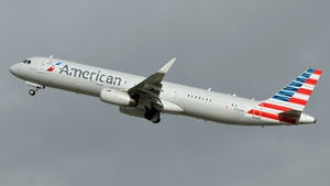 Photo of N130AN - Airbus A321-231 operated by American Airlines