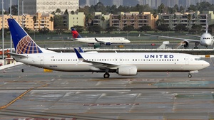 Photo of N62896 - Boeing 737-924(ER) operated by United Airlines