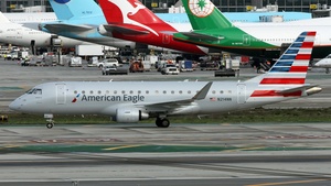 Photo of N214NN - Embraer ERJ-175LR operated by American Eagle (opb Compass Airlines)