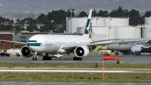 Photo of B-KPD - Boeing 777-367(ER) operated by Cathay Pacific Airways