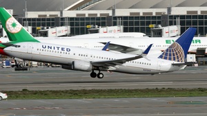 Photo of N37253 - Boeing 737-824 operated by United Airlines