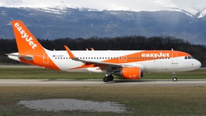 Photo of G-EZOP - Airbus A320-214 operated by easyJet
