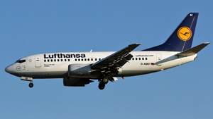 Photo of D-ABIU - Boeing 737-530 operated by Lufthansa