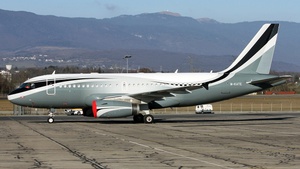Photo of M-KATE - Airbus A319-133(CJ) operated by TAG Aviation UK