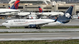 Photo with serial 32796 - Boeing 737-8Q8