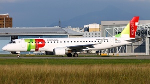 Photo of CS-TPT - Embraer ERJ-190LR operated by TAP Express (opb Portugália Airlines)