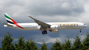 Photo of A6-EPJ - Boeing 777-31H(ER) operated by Emirates
