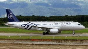 Photo of VP-BDK - Airbus A320-214 operated by Aeroflot