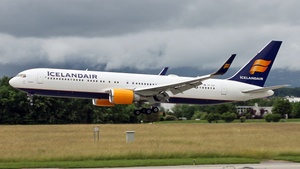 Photo of TF-ISO - Boeing 767-319(ER) operated by Icelandair