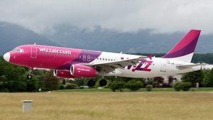 Photo of HA-LWI - Airbus A320-232 operated by Wizz Air
