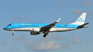 Photo of PH-EZD - Embraer ERJ-190STD operated by KLM Cityhopper