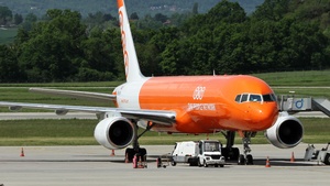 Photo of OE-LFB - Boeing 757-23A(PF) operated by TNT Airways