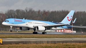 Photo of G-OOBE - Boeing 757-28A operated by Thomson Airways