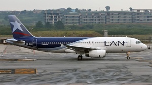 Photo of CC-BAK - Airbus A320-233 operated by LAN Airlines