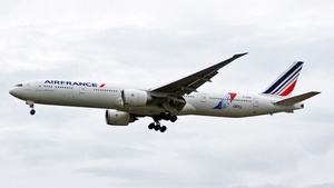 Photo of F-GSQI - Boeing 777-328(ER) operated by Air France