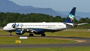 Photo of PR-AYJ - Embraer ERJ-195LR operated by Azul