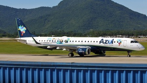 Photo of PR-AYJ - Embraer ERJ-195LR operated by Azul