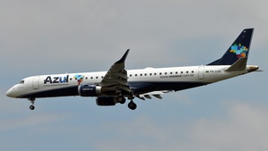 Photo of PR-AXK - Embraer ERJ-195LR operated by Azul