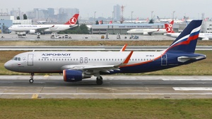 Photo of VP-BLR - Airbus A320-214 operated by Aeroflot