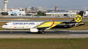 Photo of TC-JSJ - Airbus A321-231 operated by Turkish Airlines